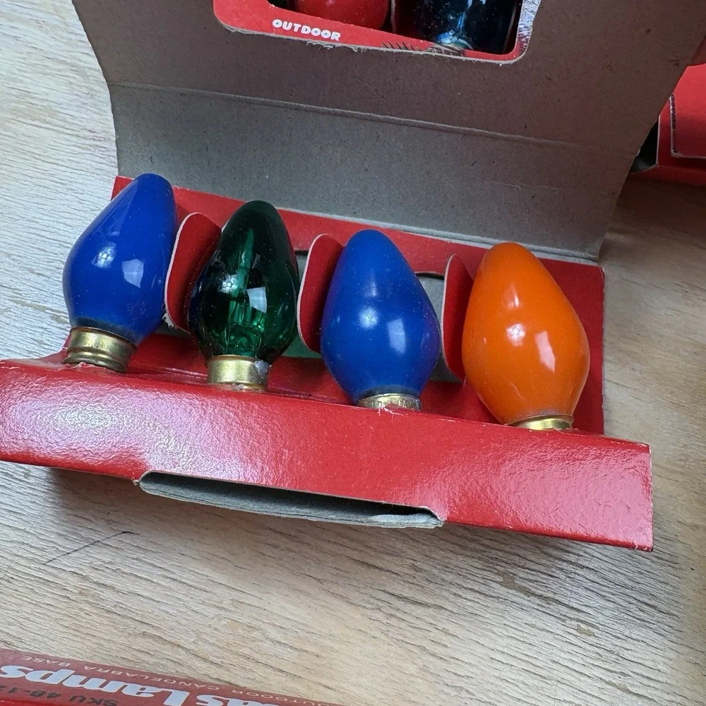 Lot of 6 Vintage NOS Montogomery Ward C7 1/2 Outdoor Christmas 24 Light Bulbs